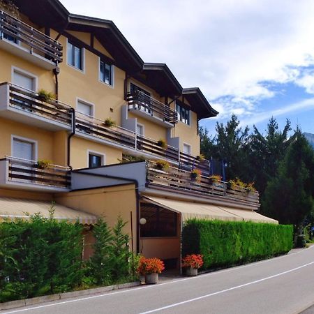 Hotel Dolomiti Levico Terme Eksteriør bilde